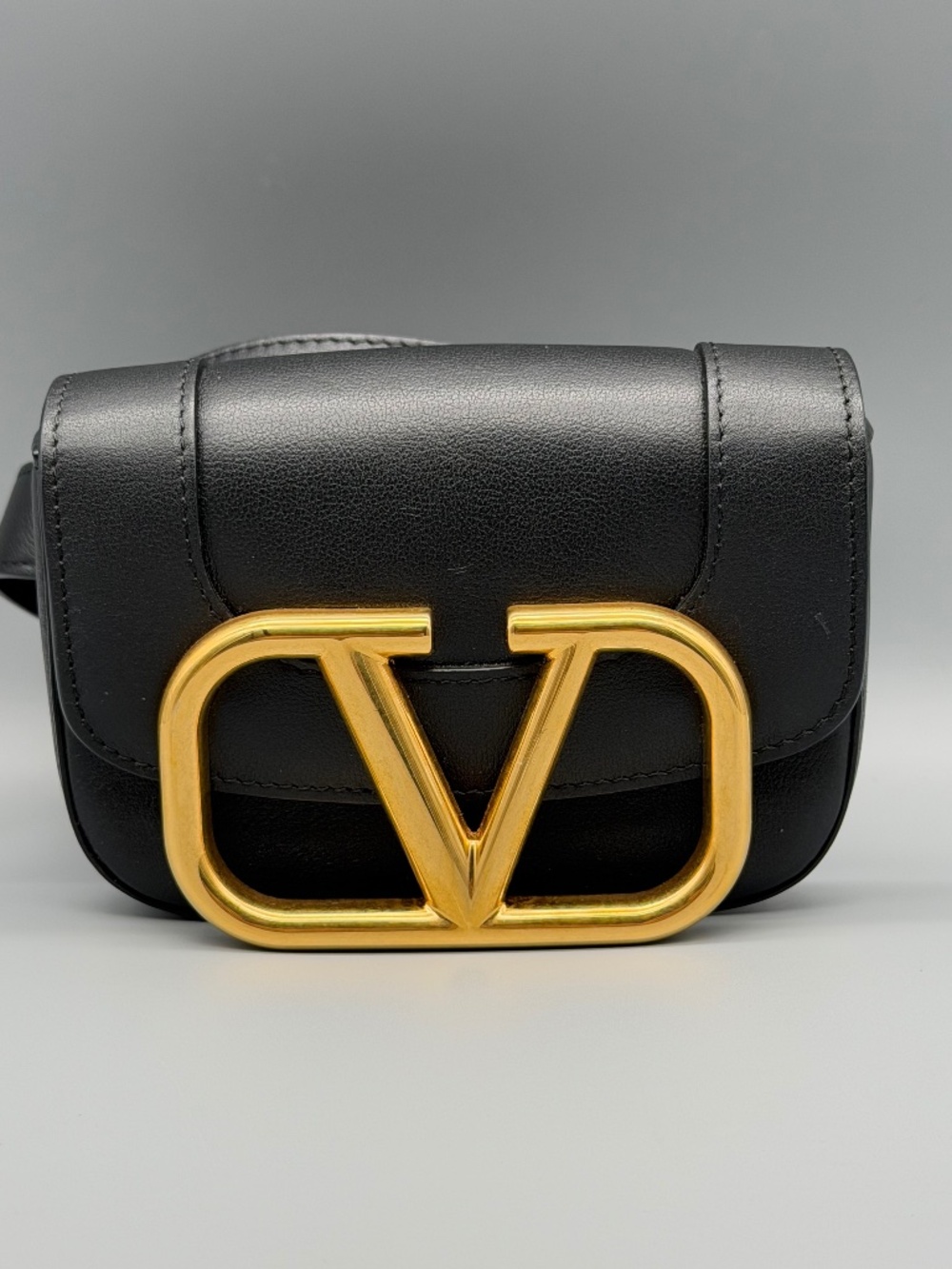 Valentino Garavani SuperVee Double Wrap Waist Bag